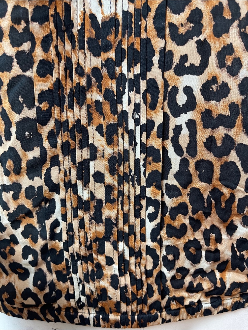 EXPRESS LEOPARD PRINT PLEAT DETAIL TOP - Picture 5 of 11